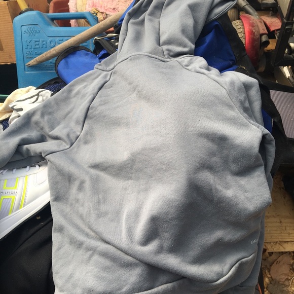 One gray/blue Nike sweat shirt - Picture 2 of 2